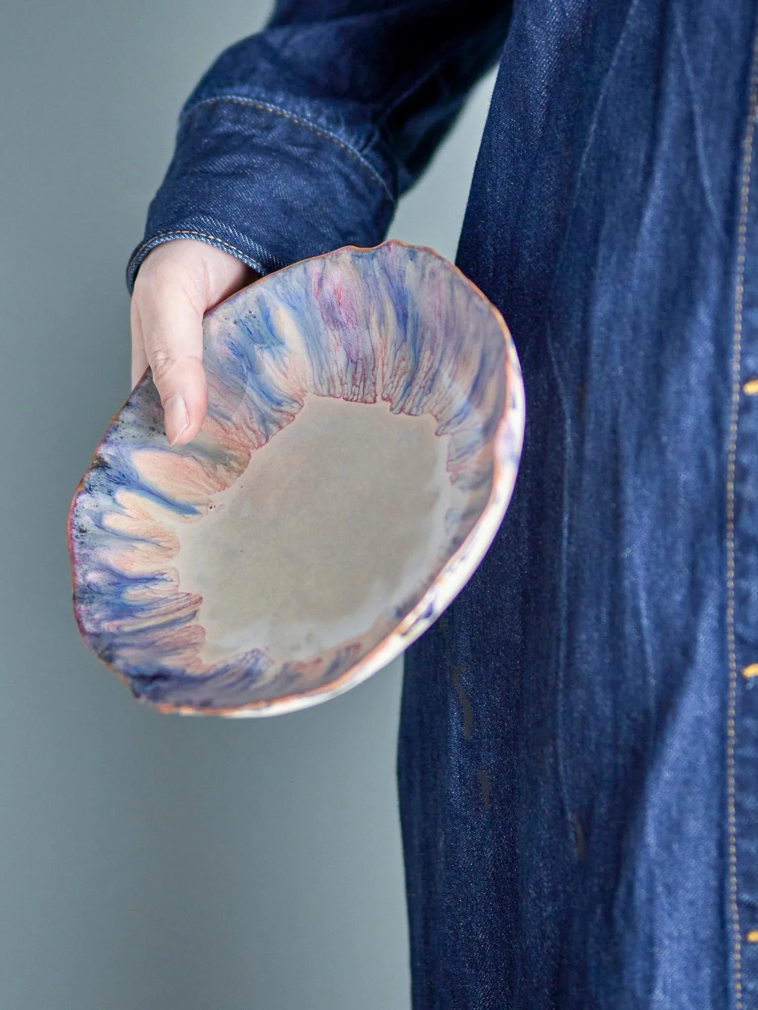 Amalia Schale, Blue, Steingut in Blau präsentiert im Onlineshop von KAQTU Design AG. Schale ist von Bloomingville