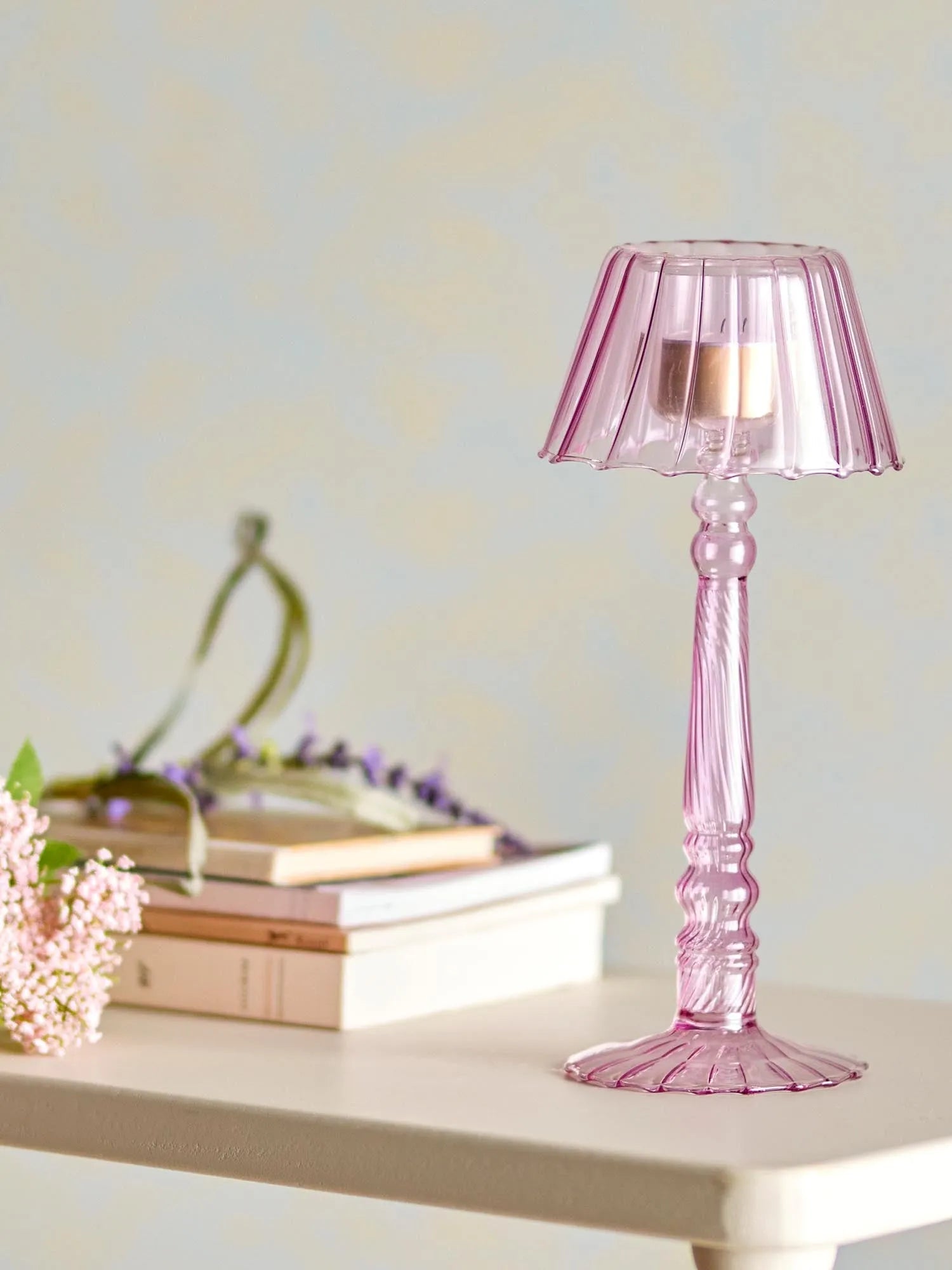 Cisco Teelichthalter, Rose, Glas in Rose präsentiert im Onlineshop von KAQTU Design AG. Teelichthalter ist von Bloomingville