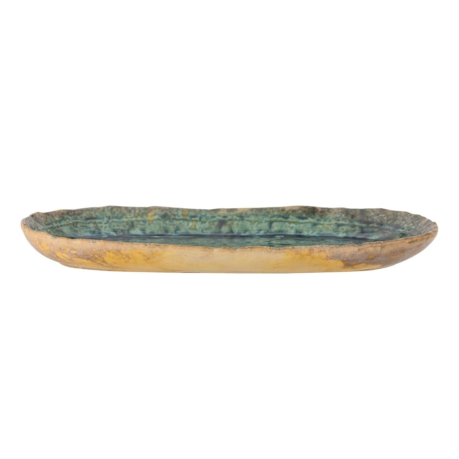 Die Milani Servierplatte von Bloomingville besticht durch ihre grüne, reaktive Glasur und organische Eleganz aus robustem Steingut.