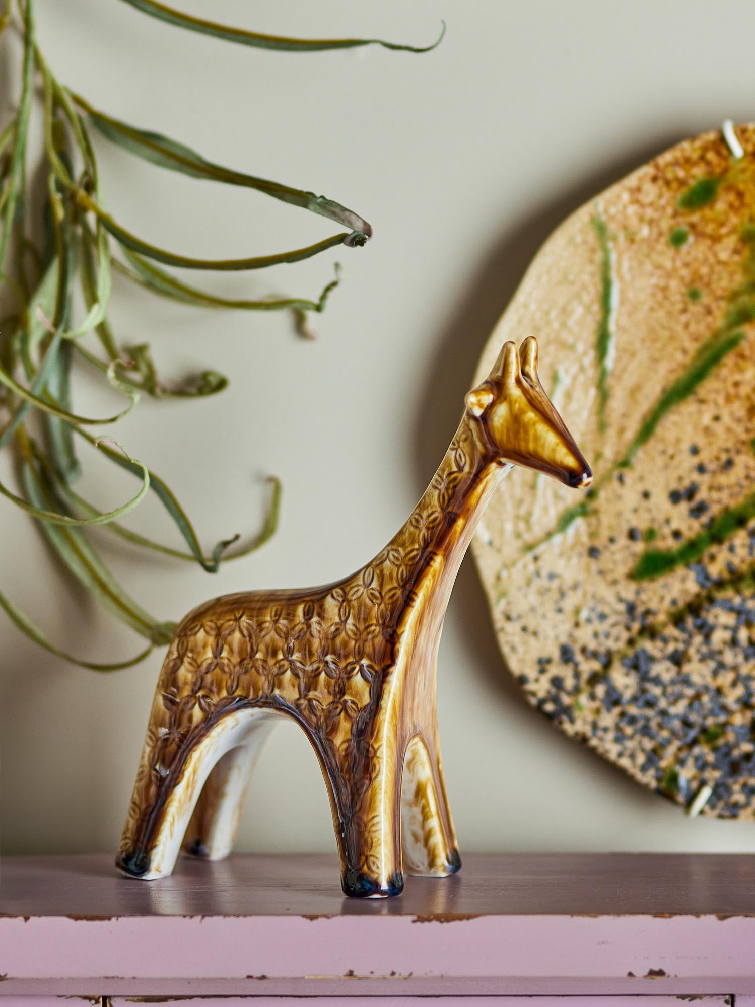 Longuro Deko, Braun, Steingut in Braun präsentiert im Onlineshop von KAQTU Design AG. Kunstgegenstände ist von Creative Collection