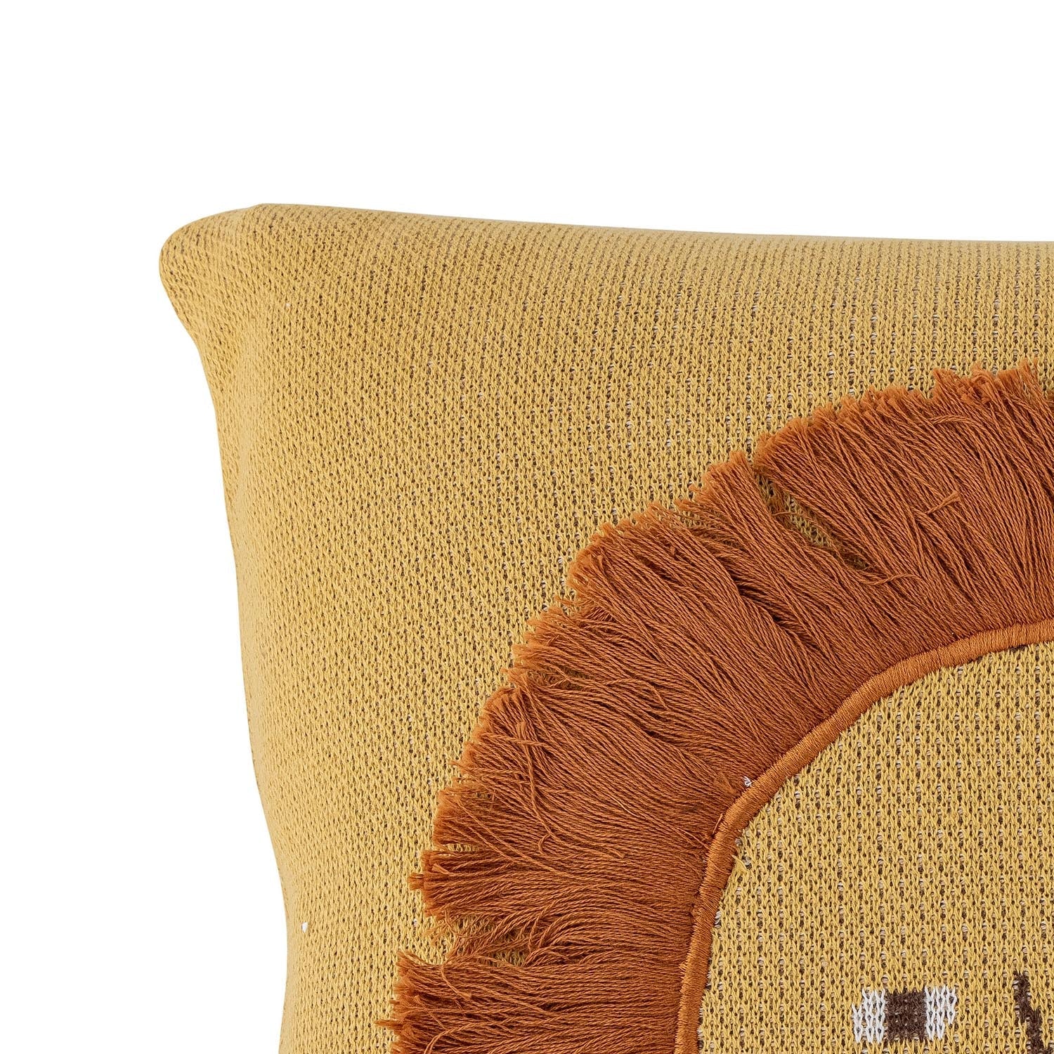 Das Harrison Kissen in Gelb von Bloomingville Mini besteht aus OEKO-TEX® Baumwolle und bietet Komfort und Stil für jedes Kinderzimmer.
