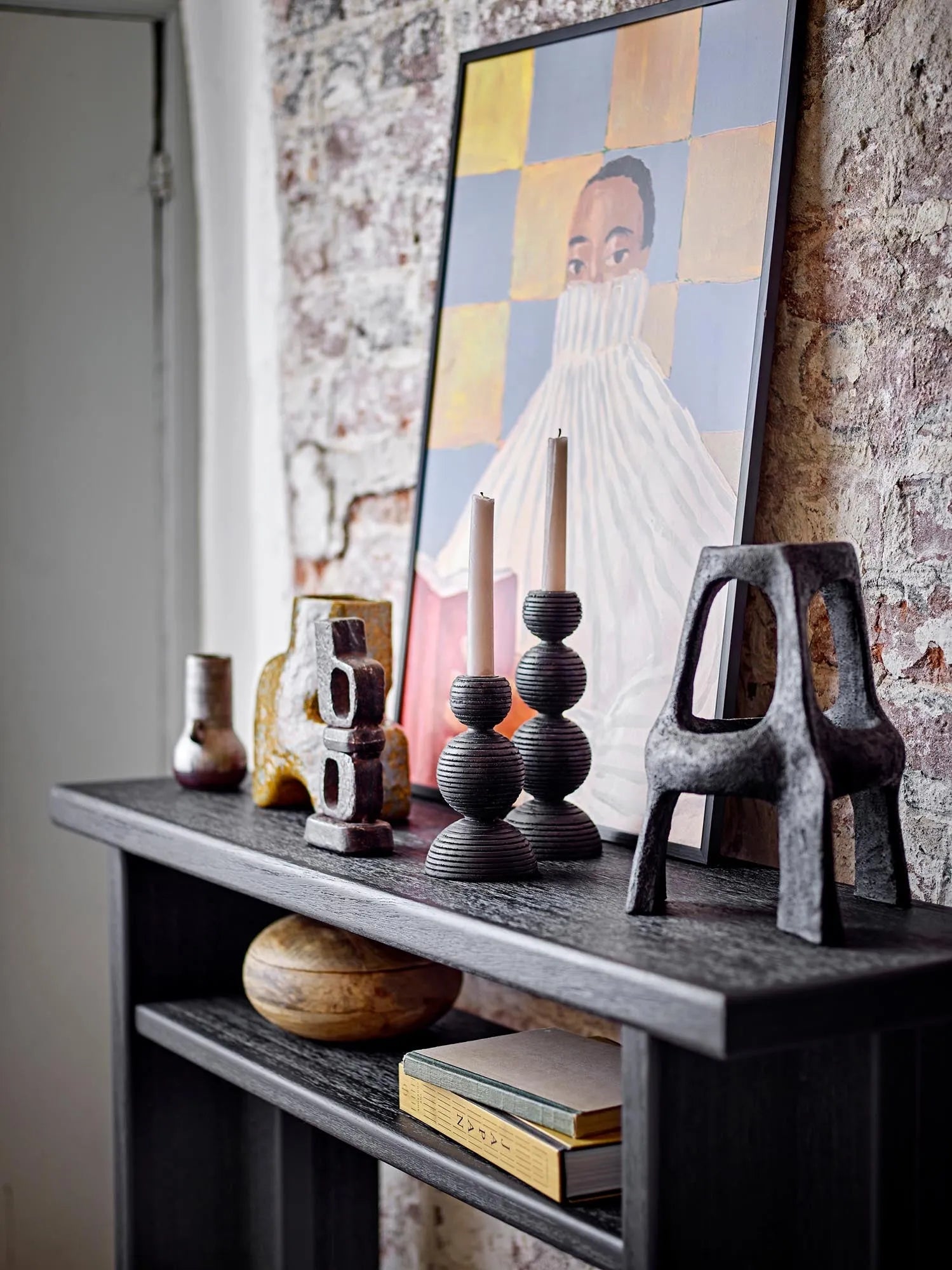 Sanah Kerzenhalter, Schwarz, Gusseisen in Schwarz präsentiert im Onlineshop von KAQTU Design AG. Kerzenständer ist von Bloomingville
