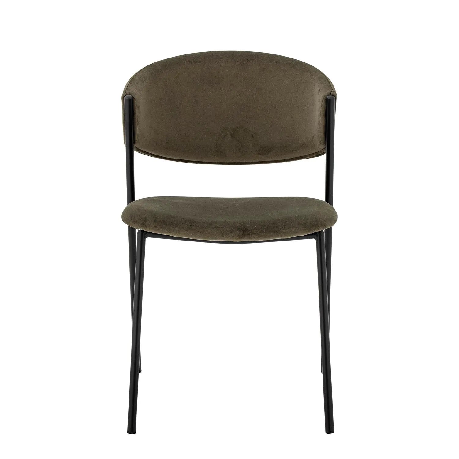 Der Marlo Esszimmerstuhl in Grün vereint nachhaltiges Design mit Komfort, dank recyceltem Polyester und eleganter nordischer Ästhetik.