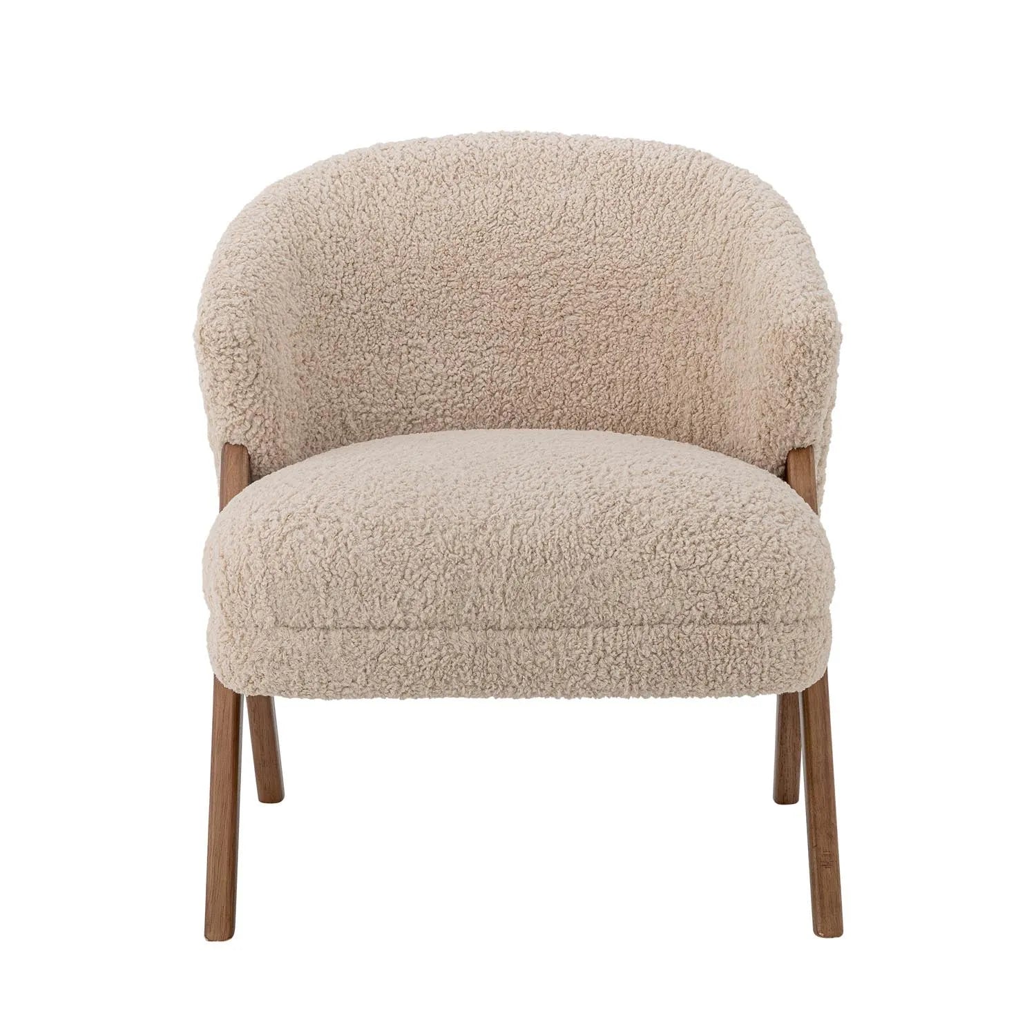 Eleganter Loungesessel aus nachhaltigem Gummibaumholz, vereint skandinavisches Design mit Komfort und zeitloser Ästhetik.