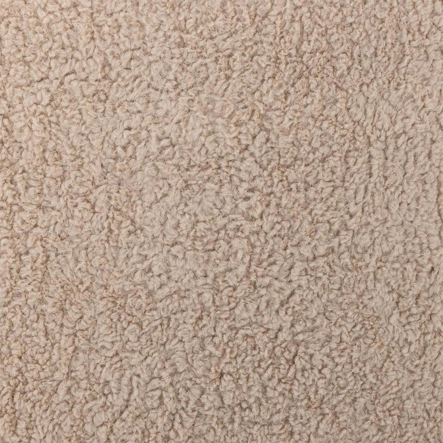 Eleganter Loungesessel aus nachhaltigem Gummibaumholz, vereint skandinavisches Design mit Komfort und zeitloser Ästhetik.