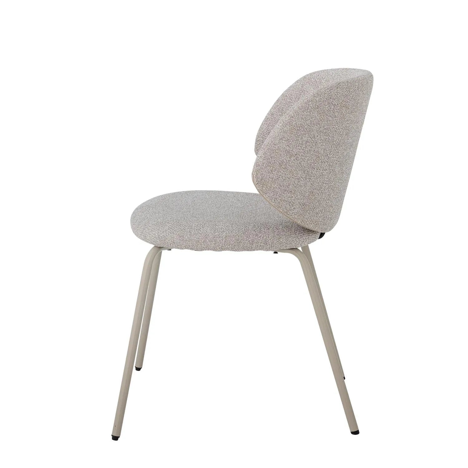 Eleganter Esszimmerstuhl mit grauem Polyester-Bouclé-Bezug, stabilen Metallbeinen und hohem Sitzkomfort.