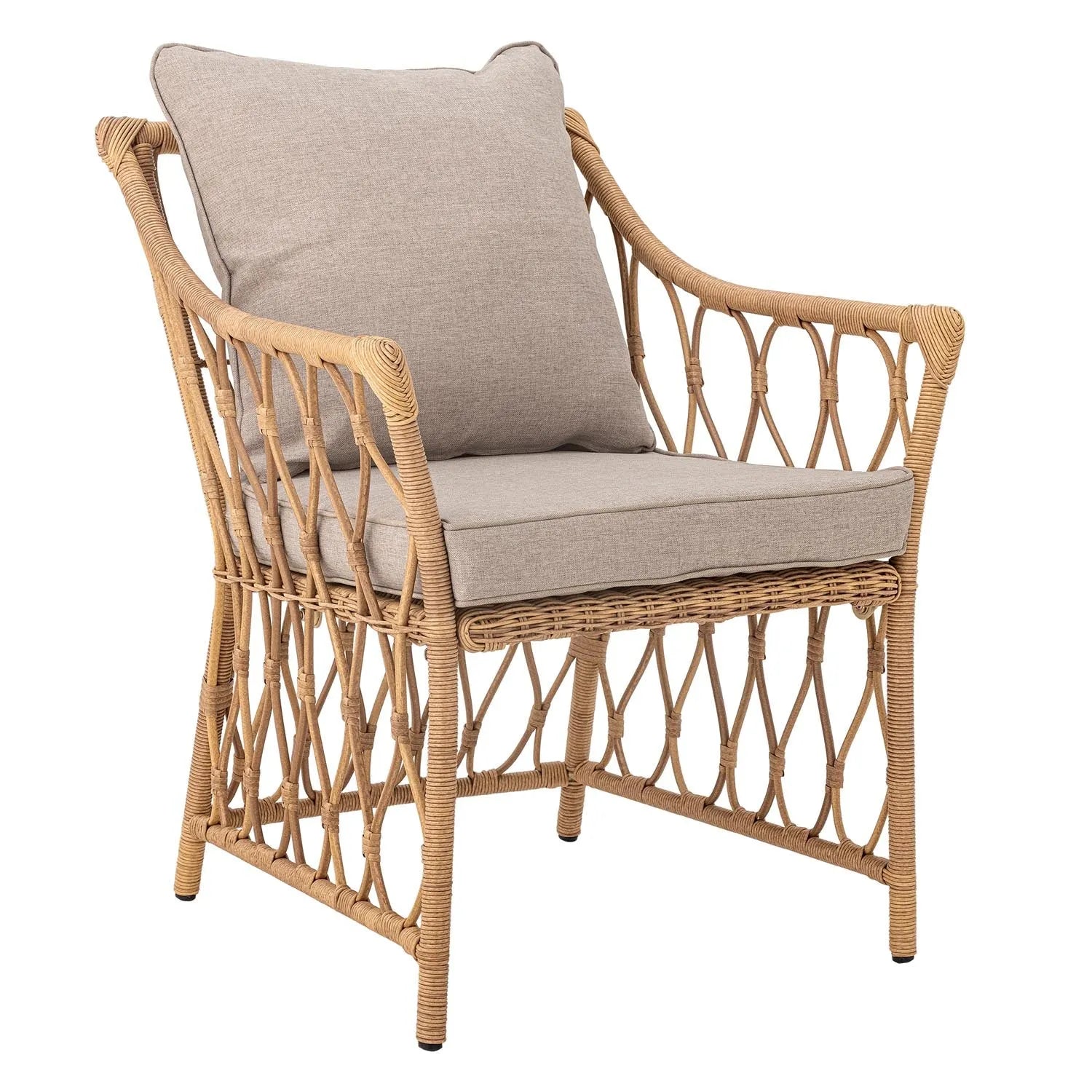 Der Belluce Loungesessel aus Polyrattan vereint modernes Design mit Funktionalität und ist ideal für drinnen und draußen.