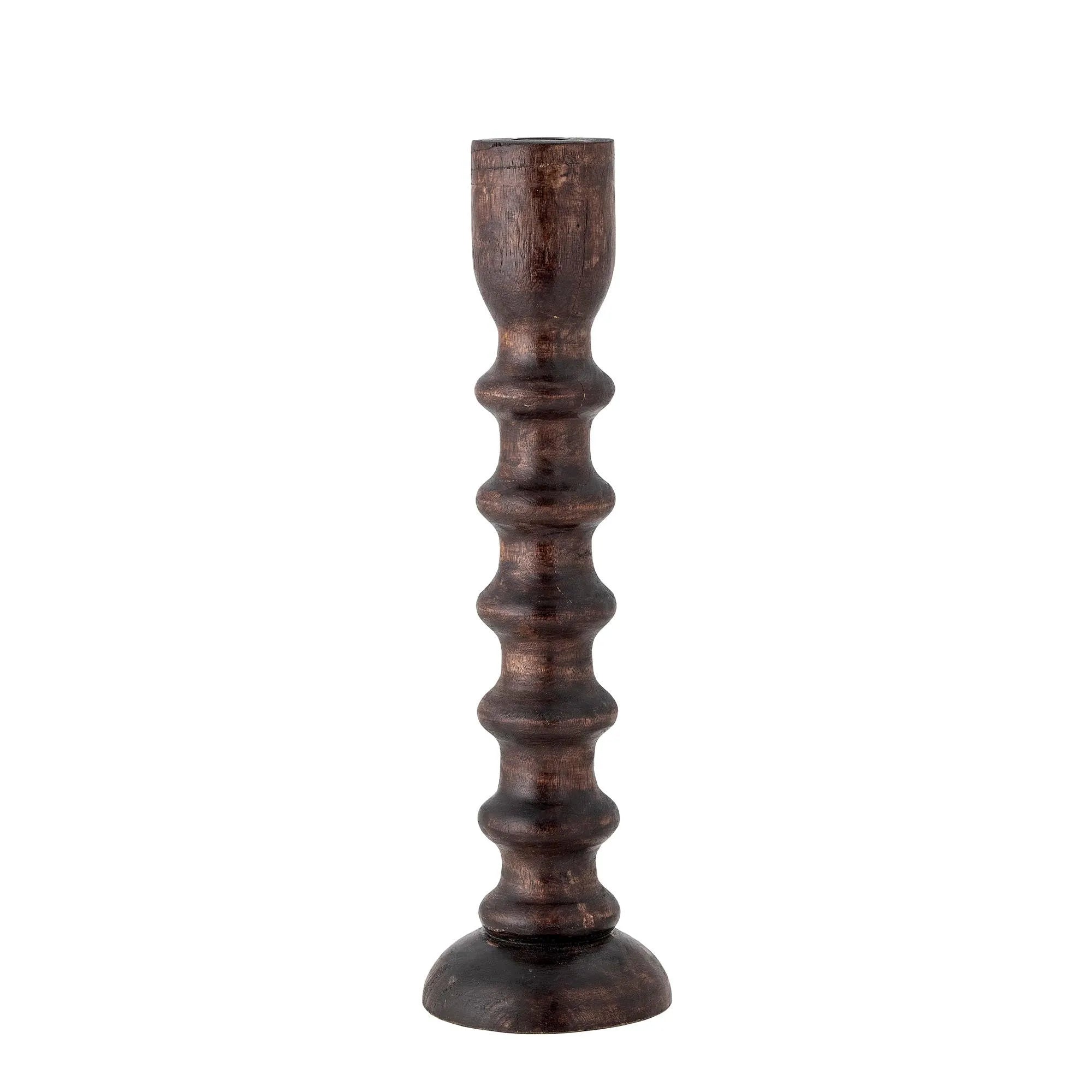 Eleganter Kerzenhalter aus braunem Mangoholz von Bloomingville.