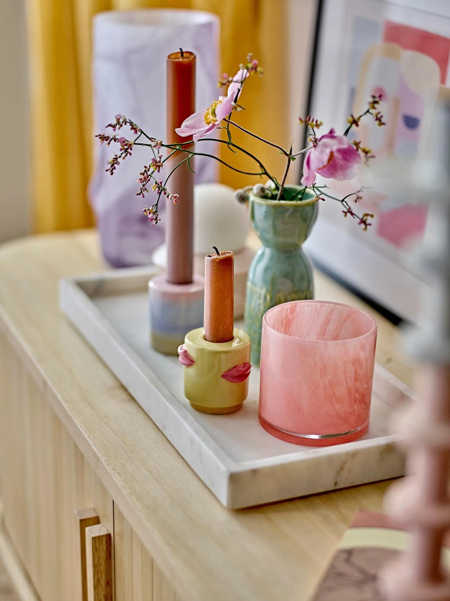 Majsa Tablett, Weiss, Marmor in Weiß präsentiert im Onlineshop von KAQTU Design AG. Tablett ist von Bloomingville