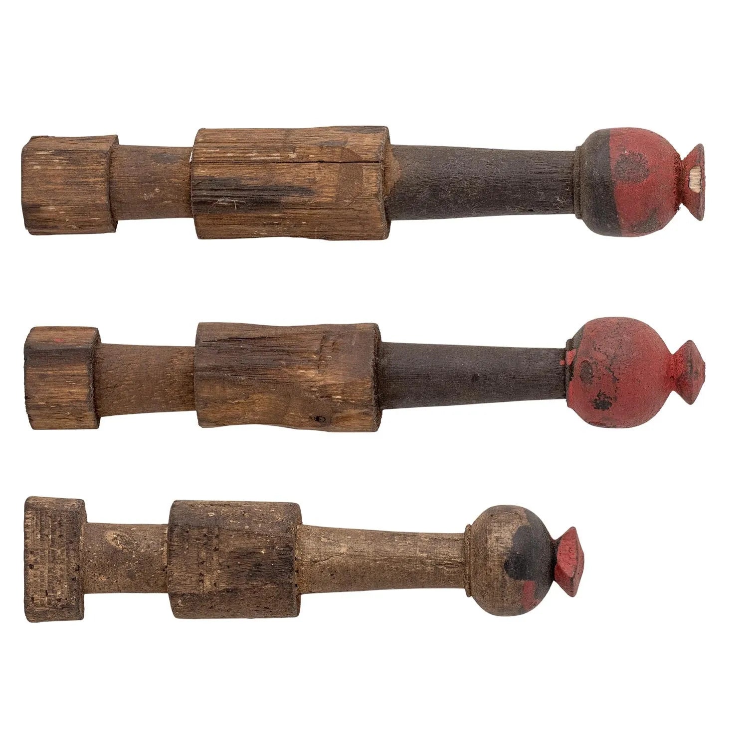 Einzigartiges Deko-Objekt aus recyceltem Holz, das Geschichte und Nachhaltigkeit in Ihr Zuhause bringt.