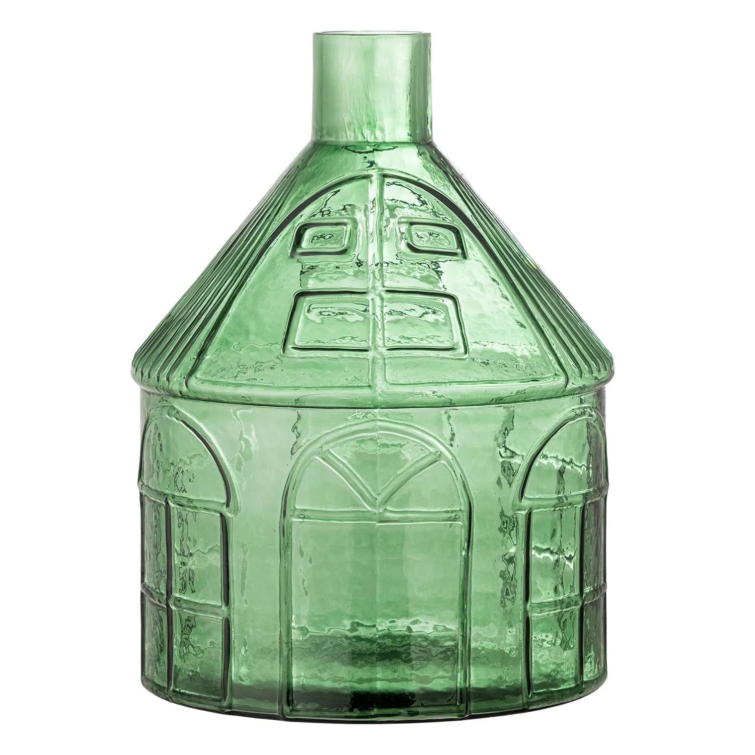 Die Kamila Vase aus recyceltem Glas vereint grünen Charme und Nachhaltigkeit, ideal für stilvolle Blumenarrangements.