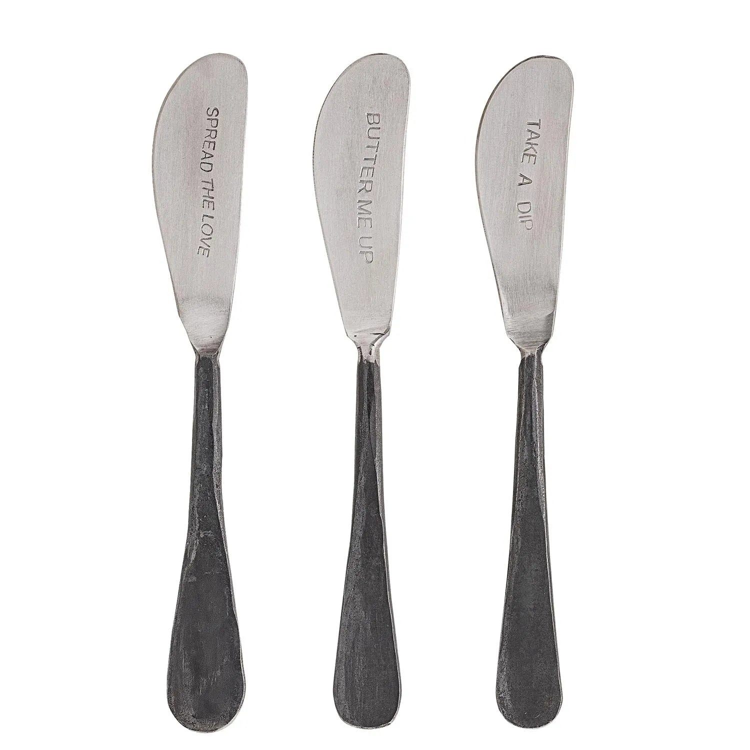 Elegantes Fabricio Buttermesser-Set aus Edelstahl von Bloomingville: robust, stilvoll, ideal zum Streichen von Butter und mehr.