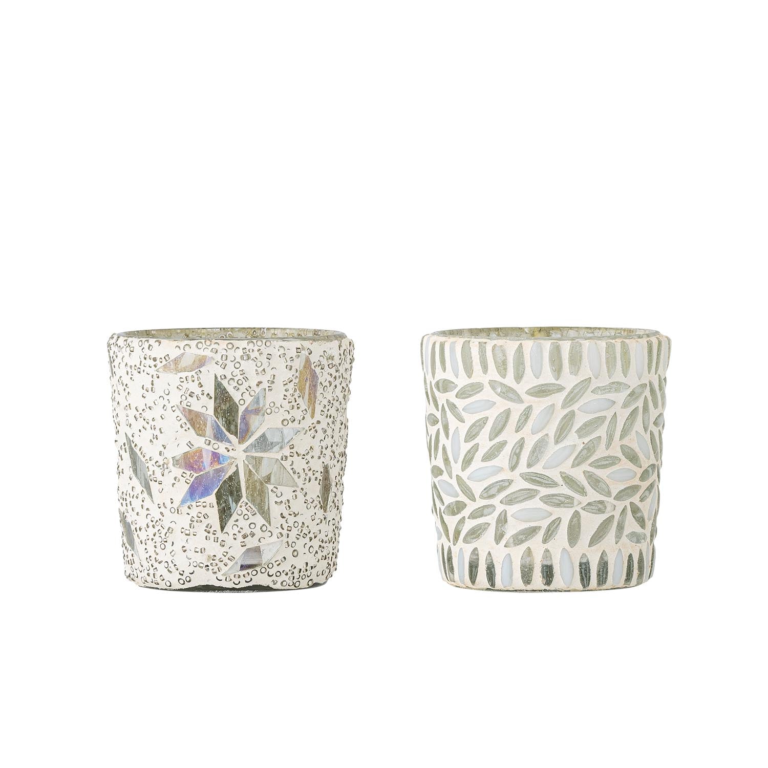 Myr Teelichthalter, Weiss, Glas in Weiß präsentiert im Onlineshop von KAQTU Design AG. Teelichthalter ist von Bloomingville