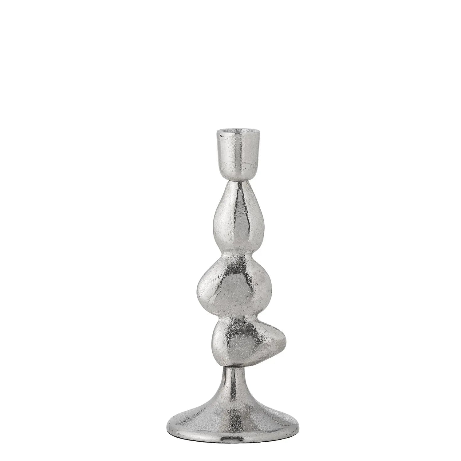 Metina Kerzenhalter, Silber, Aluminium in Silber präsentiert im Onlineshop von KAQTU Design AG. Kerzenständer ist von Bloomingville