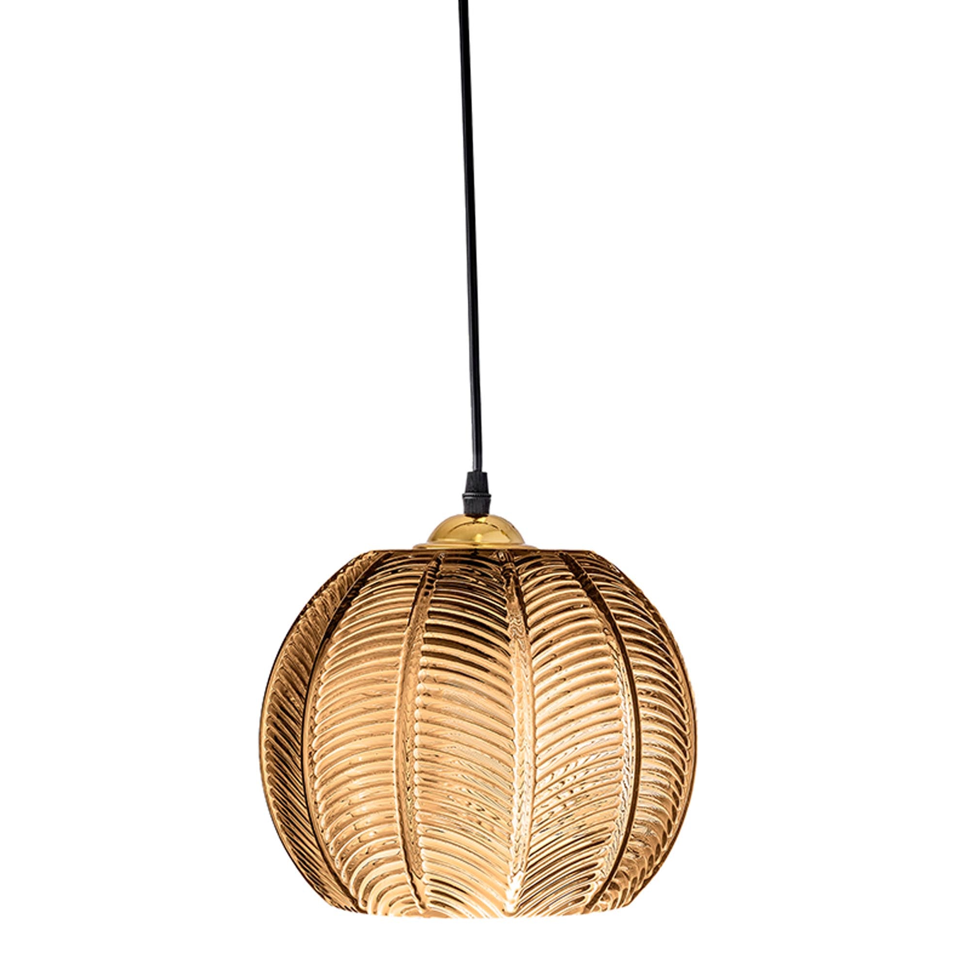 Entdecken Sie das stilvolle Aprilia Kissen von Bloomingville in Braun. Aus hochwertiger Baumwolle gefertigt, ideal für Ihr Zuhause.