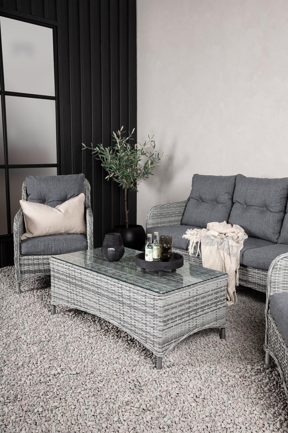 Vikelund Sofagarnitur in Grau präsentiert im Onlineshop von KAQTU Design AG. Loungeset ist von Venture Home