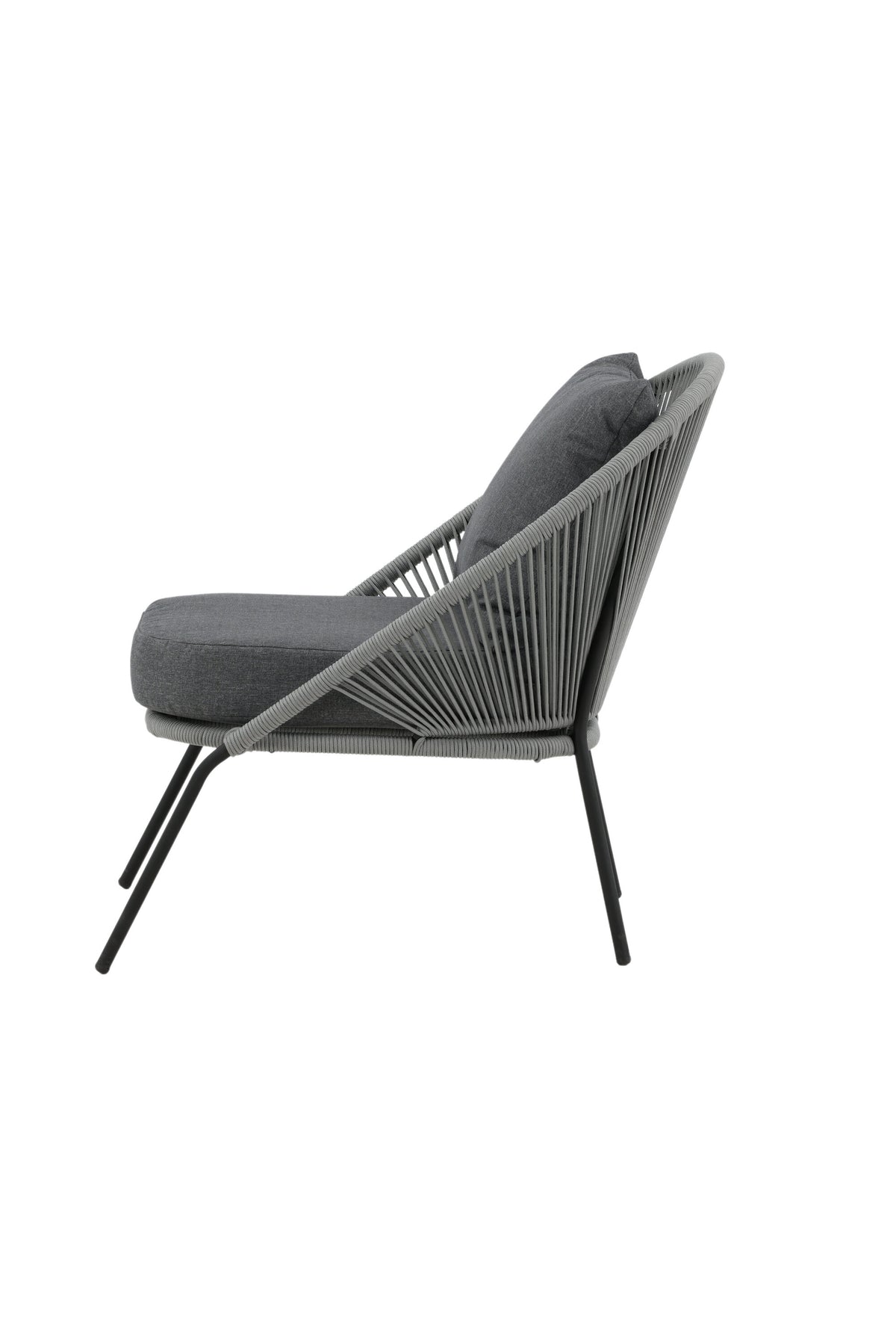 Lindos Lounge Chair in Grau präsentiert im Onlineshop von KAQTU Design AG. Outdoor-Sessel ist von Venture Home