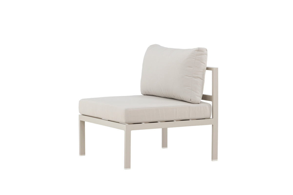 Copacabana Sofa Middle in Beige präsentiert im Onlineshop von KAQTU Design AG. Lounge Sofa ist von Venture Home