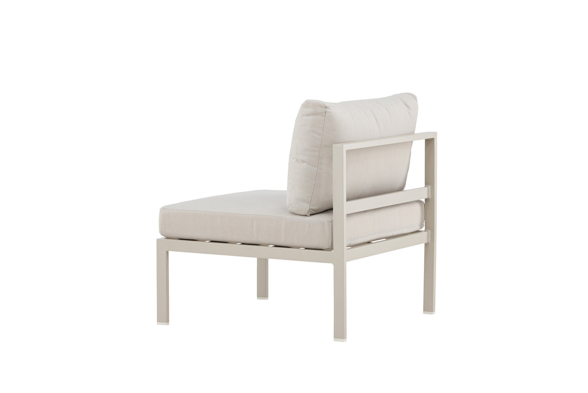 Copacabana Sofa Middle in Beige präsentiert im Onlineshop von KAQTU Design AG. Lounge Sofa ist von Venture Home