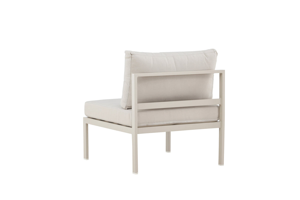 Copacabana Sofa Middle in Beige präsentiert im Onlineshop von KAQTU Design AG. Lounge Sofa ist von Venture Home