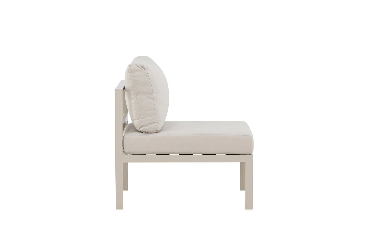 Copacabana Sofa Middle in Beige präsentiert im Onlineshop von KAQTU Design AG. Lounge Sofa ist von Venture Home