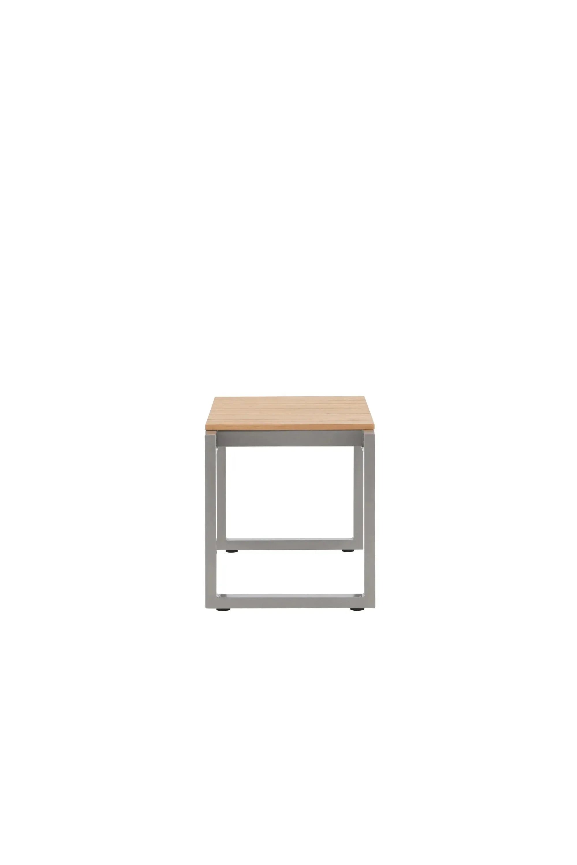 Zenia Bank von Venture Home: Eleganz trifft auf Funktionalität.