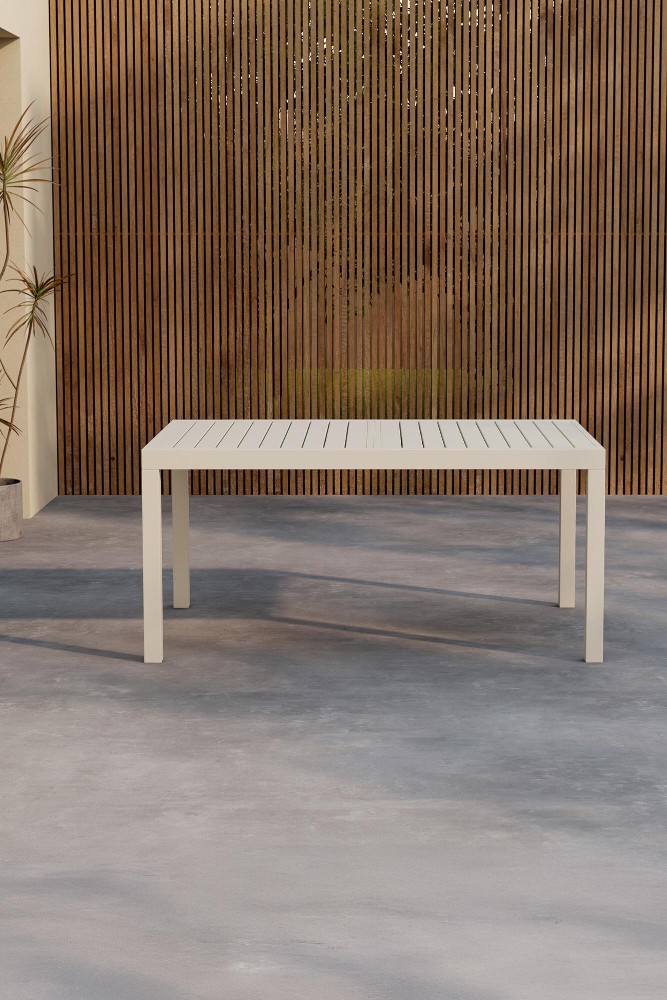 Entdecken Sie den rechteckigen Gartentisch Capo von Venture Home: Elegantes, robustes Aluminiumdesign, ideal für gesellige Anlässe im Freien.