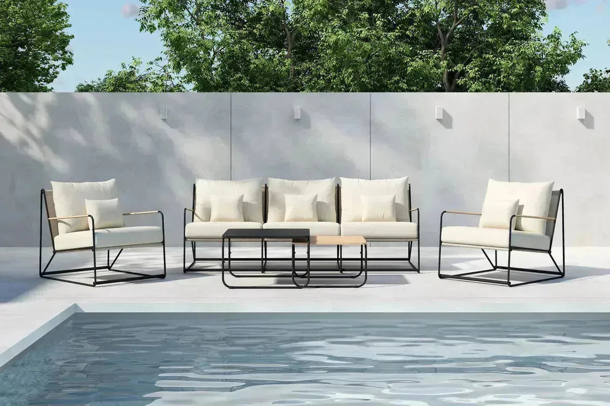 Modernes Palazzo Sofa Set mit stabilem Metallrahmen und komfortablen, wetterbeständigen Polstern – perfekt für luxuriöse Outdoor-Bereiche.