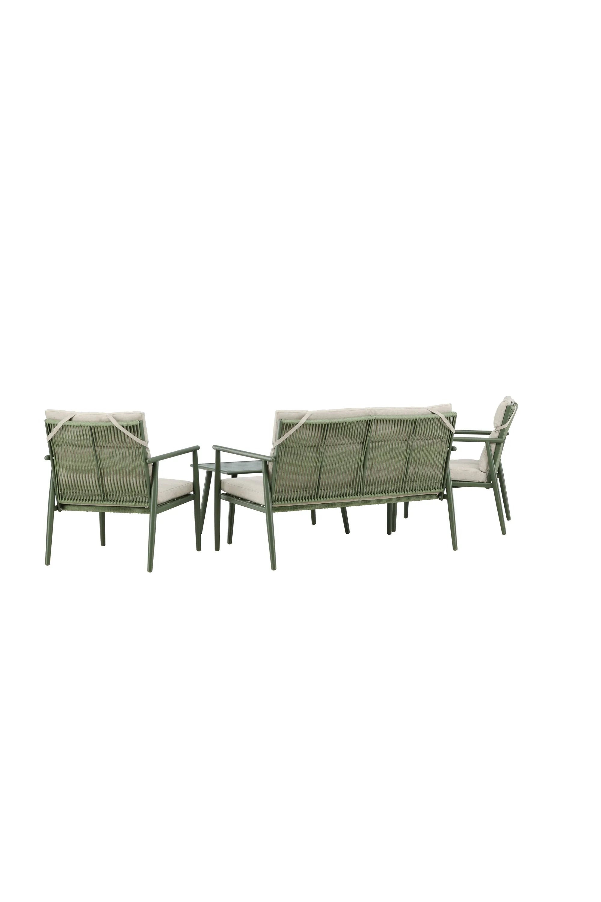Das Mazzaro Sofa Set von Venture Home kombiniert zeitgemäßes Design mit Komfort, ideal für moderne und einladende Wohnbereiche.