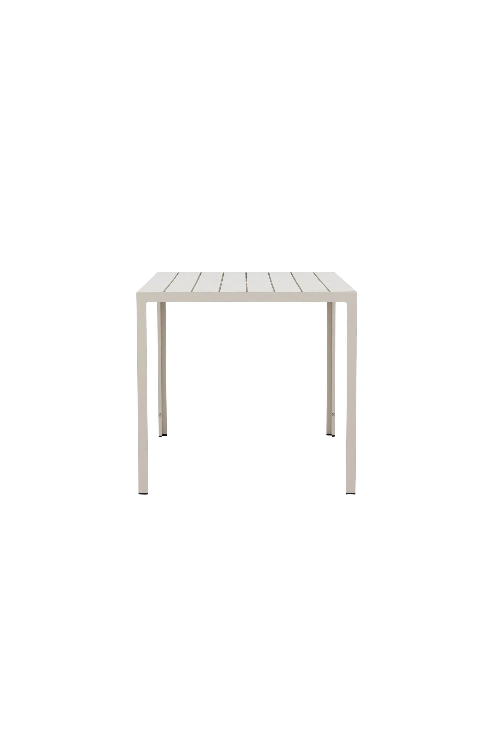 Eleganter Gartentisch mit leichtem Aluminiumrahmen und warmer Sperrholzplatte, ideal für gesellige Outdoor-Momente.