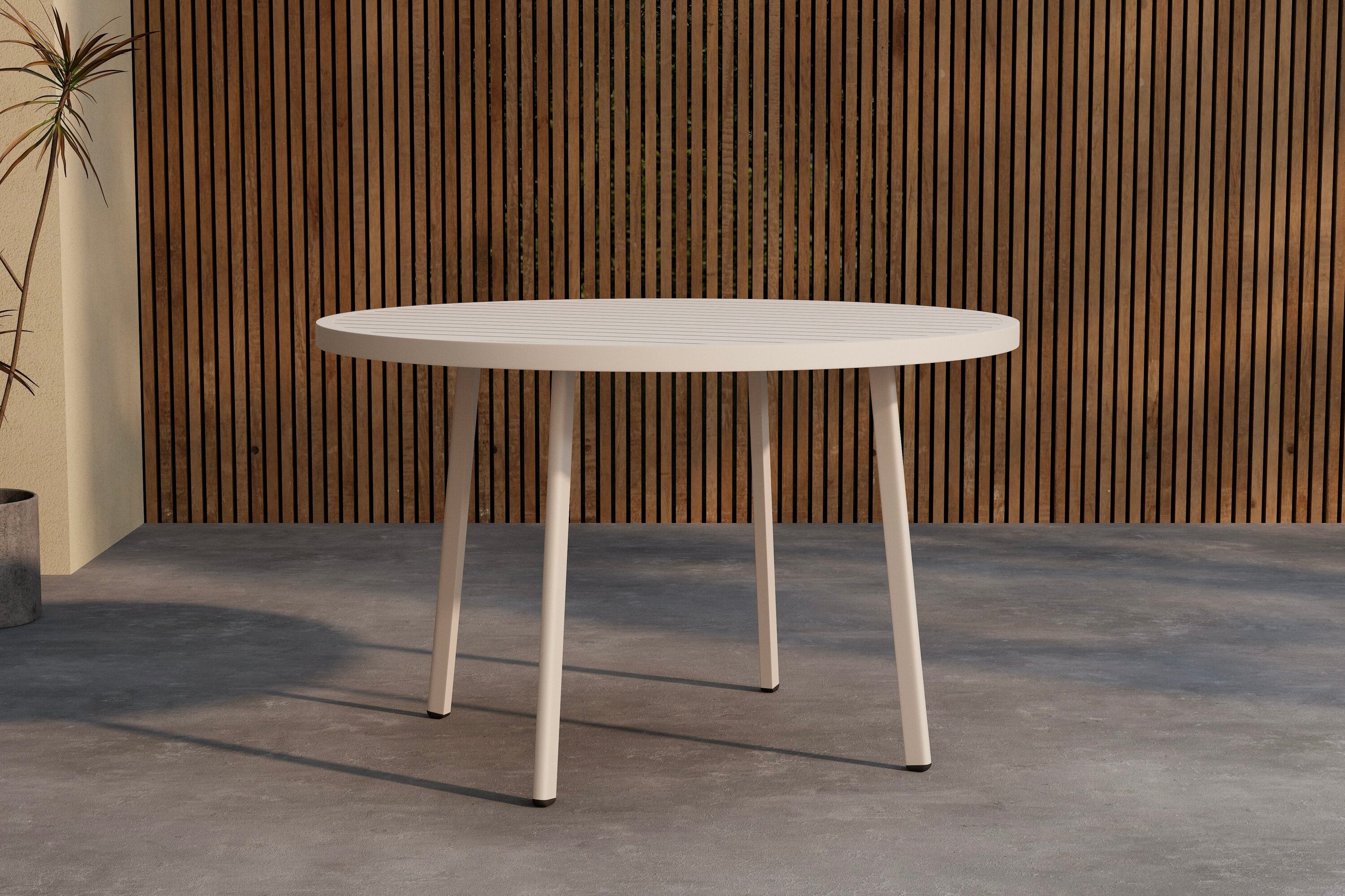 Giardini Gartentisch rund in Beige präsentiert im Onlineshop von KAQTU Design AG. Gartentisch ist von Venture Home