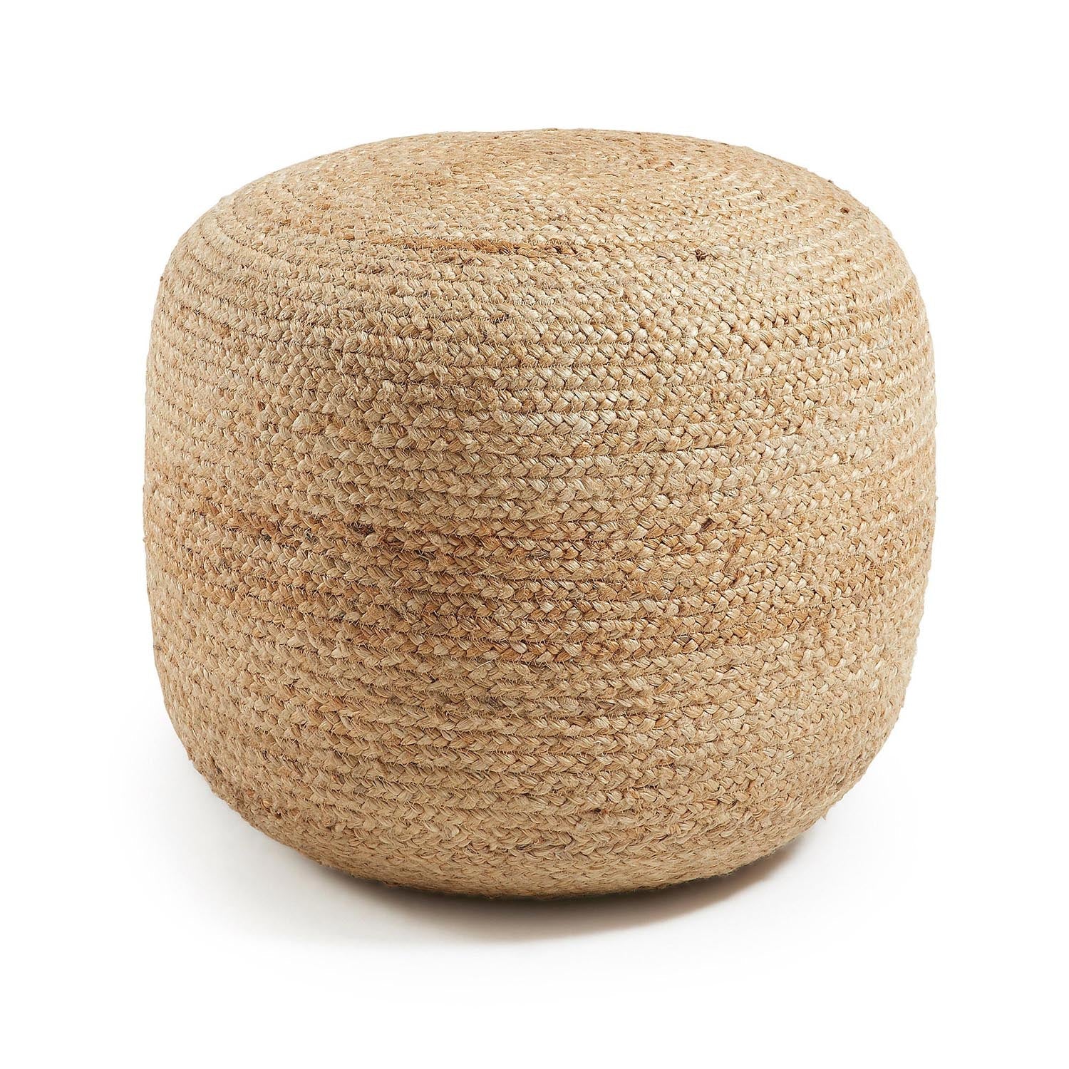 Der Doc Pouf Ø 50 cm von Kave Home: stilvoll, nachhaltig und vielseitig. Perfekt als Sitzgelegenheit oder Fußablage, aus Jute und EPS.