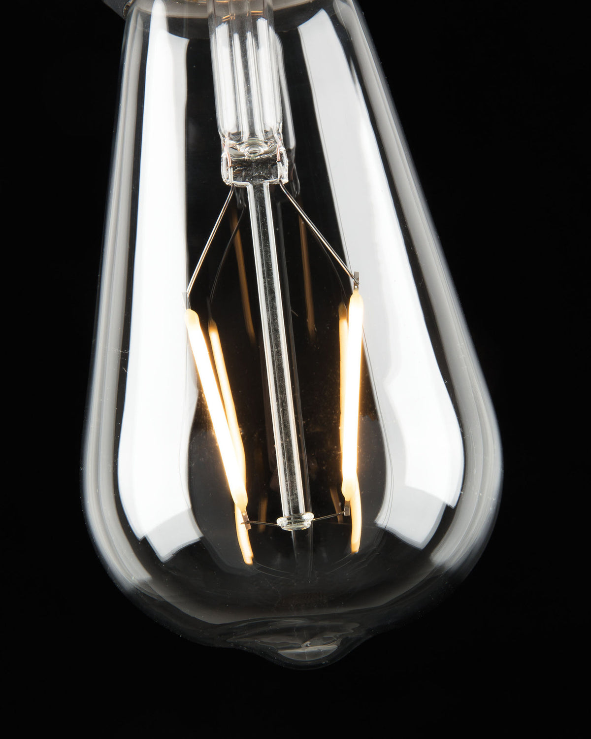 Tubular LED Glühbirne Bulb E27 4W in Transparent, Weiss präsentiert im Onlineshop von KAQTU Design AG. Leuchtmittel ist von Kave Home