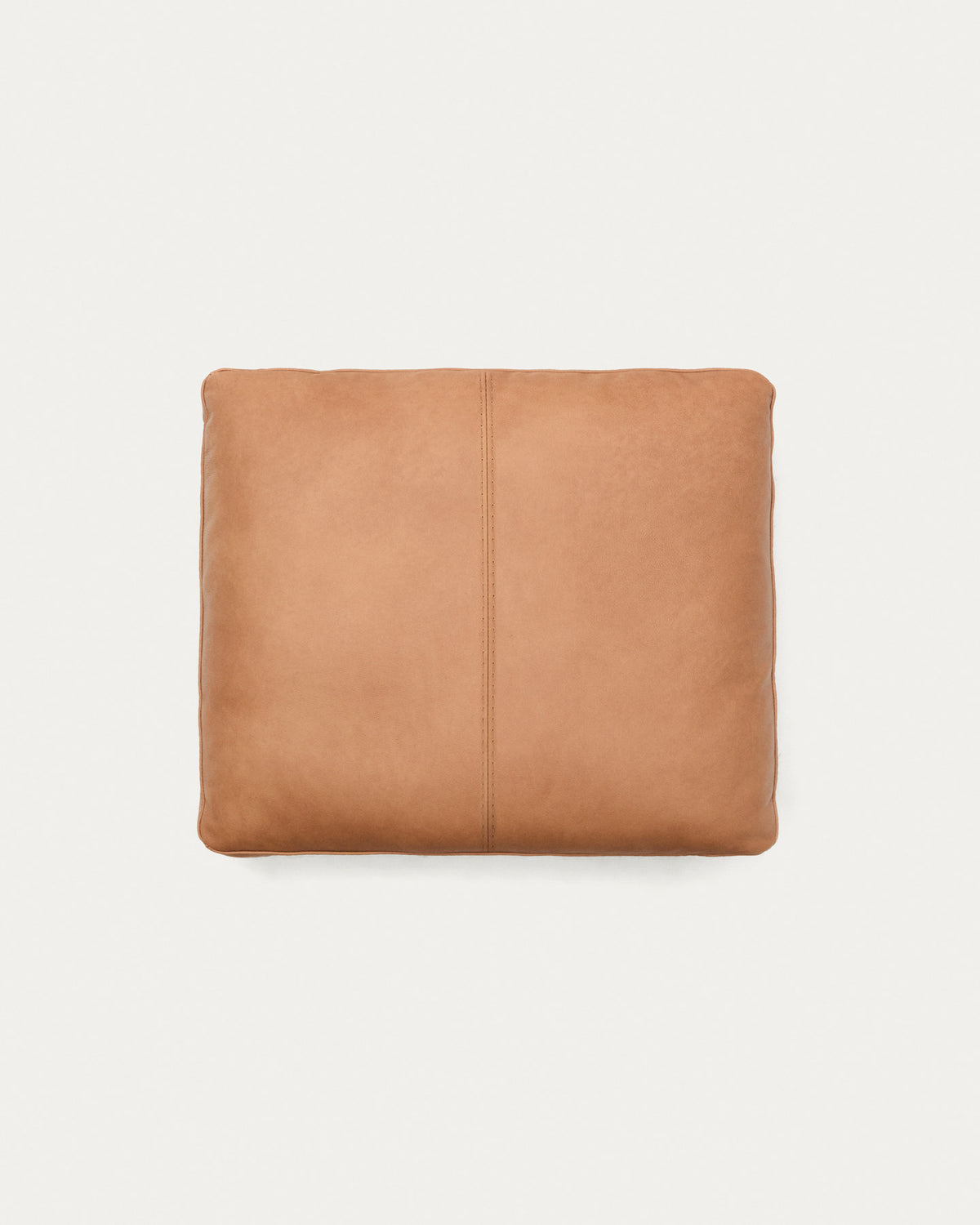 Kissen Blok aus braunem Leder 50 x 60 cm in Braun präsentiert im Onlineshop von KAQTU Design AG. Deko Kissen ist von Kave Home