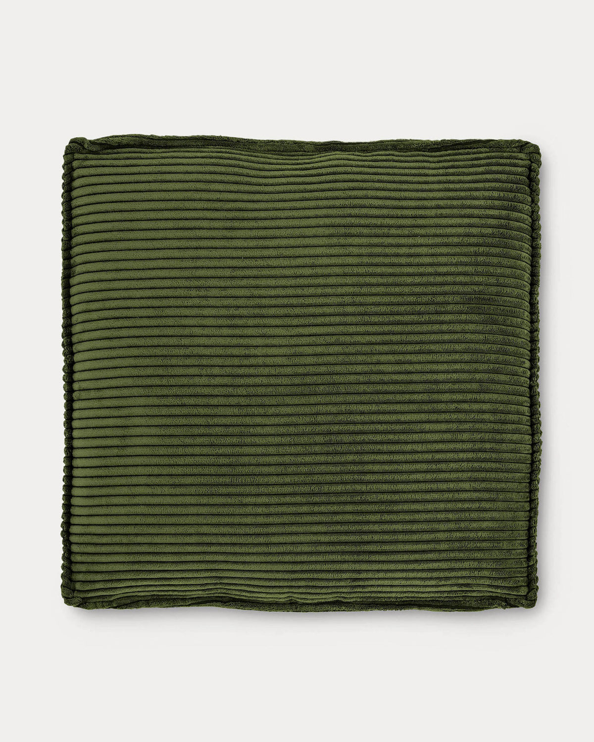 Kissen Blok mit dickem, grünen Cord 60 x 60 cm in Grün präsentiert im Onlineshop von KAQTU Design AG. Deko Kissen ist von Kave Home
