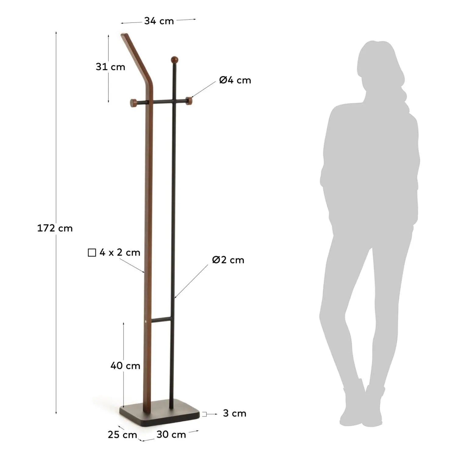 Elegante Magali Garderobe 172 cm aus Eiche und Metall von Kave Home.