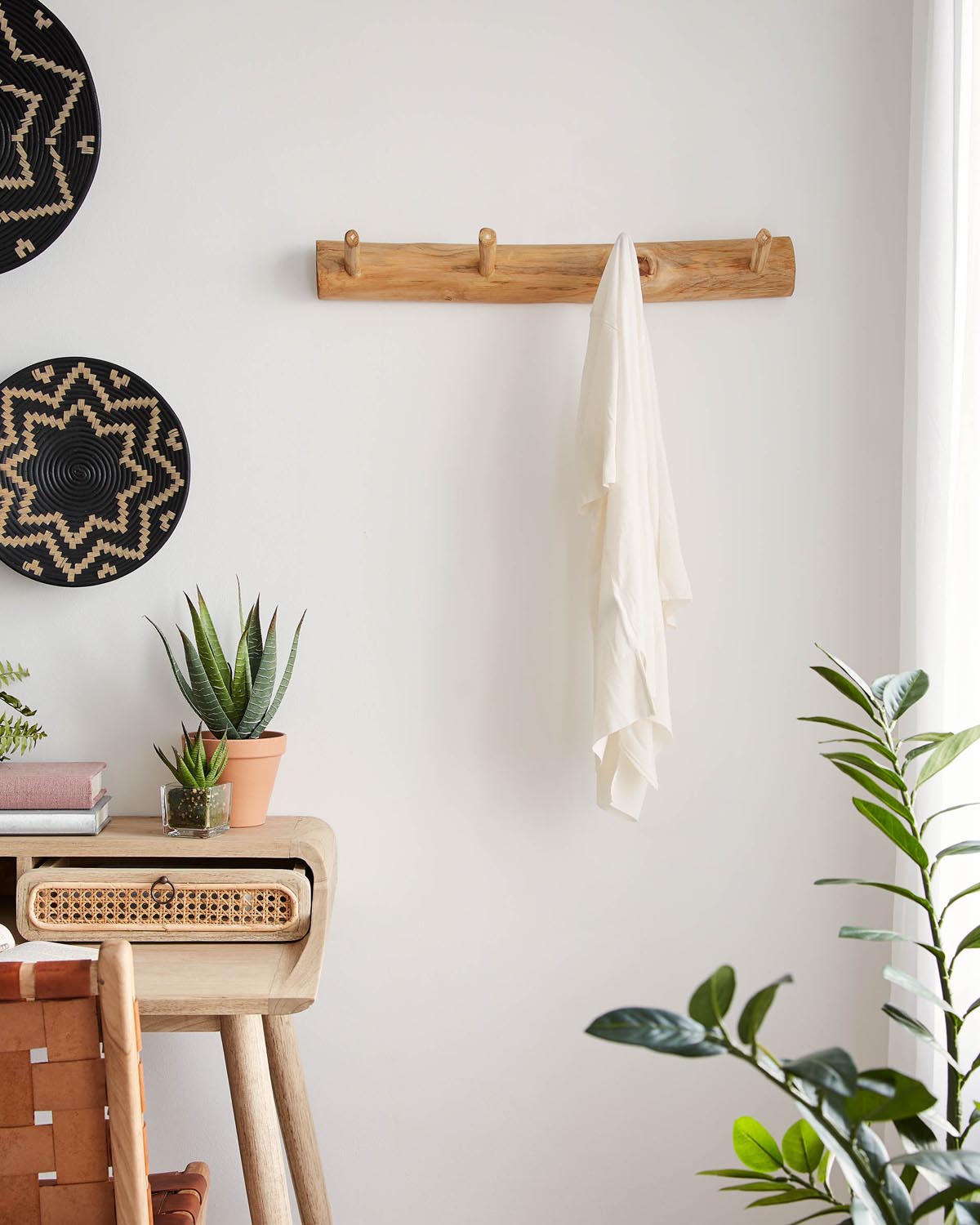 Gaillech Garderobe in Natur präsentiert im Onlineshop von KAQTU Design AG. Garderobe ist von Kave Home