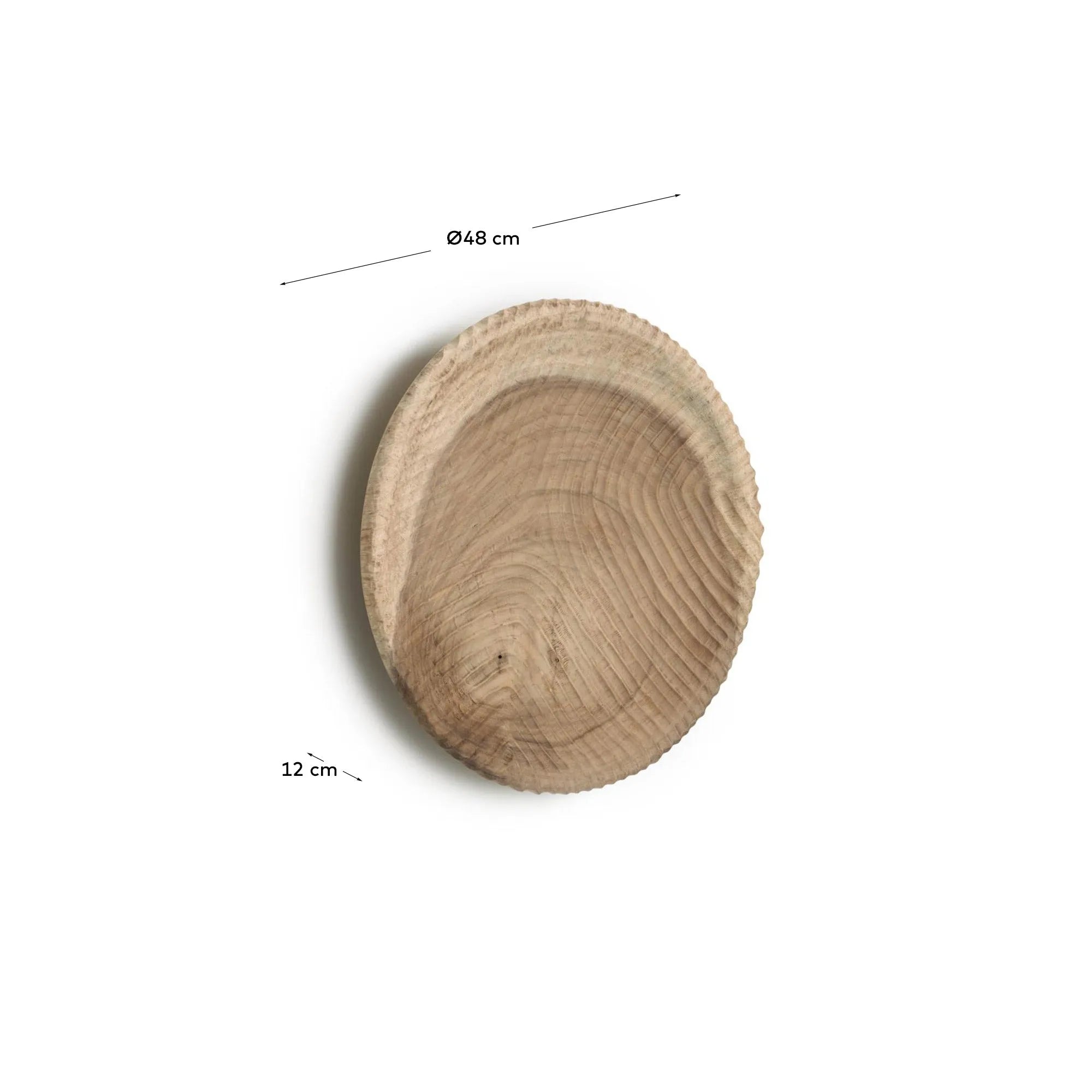 Die Melya Wanddeko aus Munggur-Holz vereint natürliche Eleganz und handgefertigte Kunst in einem einzigartigen Design.