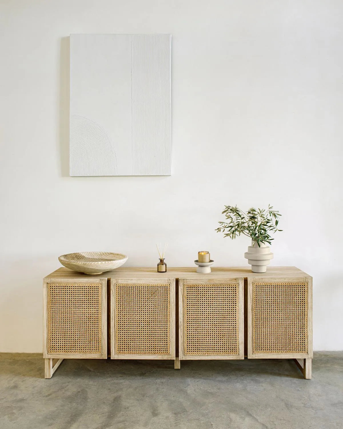 Modernes Adelta Bild 80x110 cm: Weiße Linien von Kave Home.