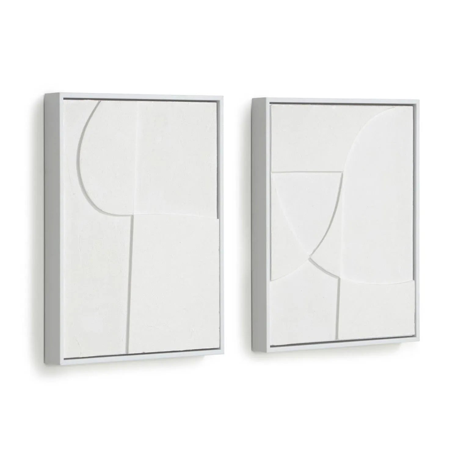 Beija Set: Zwei weiße Bilder (32x42 cm) von Kave Home. Moderne Kunst, langlebige Materialien, geometrische Formen. Stilvoller Akzent.