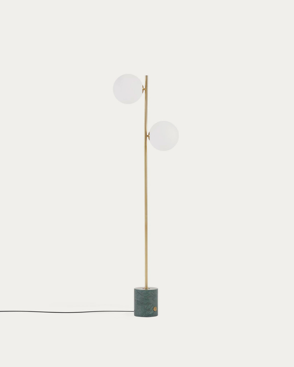 Lonela Stehlampe aus Marmor mit grünem Finish in Grün, Gold präsentiert im Onlineshop von KAQTU Design AG. Stehleuchte ist von Kave Home