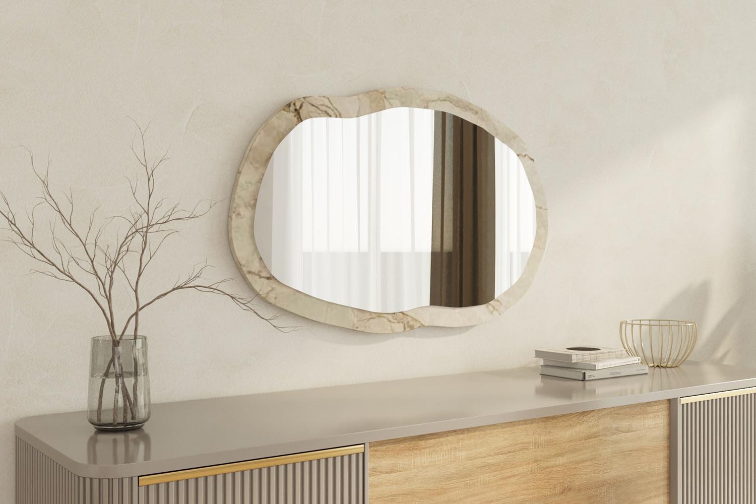 Lossa in Ephesus Marmor präsentiert im Onlineshop von KAQTU Design AG. Spiegel ist von Hanah Home