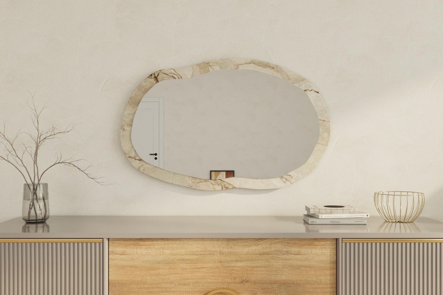 Lossa in Ephesus Marmor präsentiert im Onlineshop von KAQTU Design AG. Spiegel ist von Hanah Home