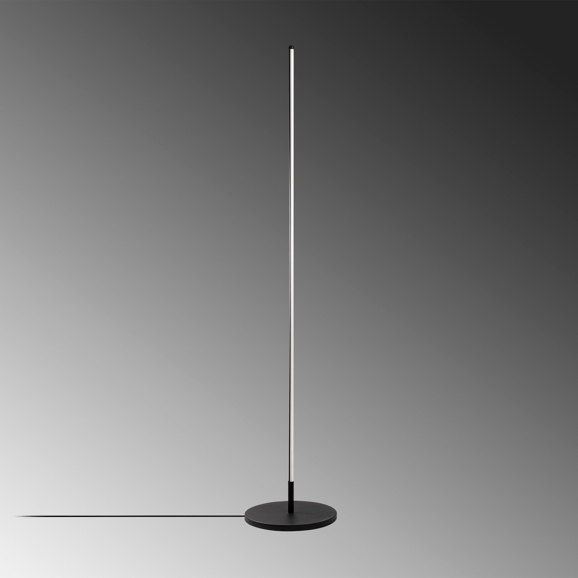 Only - 13317 in Schwarz präsentiert im Onlineshop von KAQTU Design AG. Stehleuchte ist von Opviq