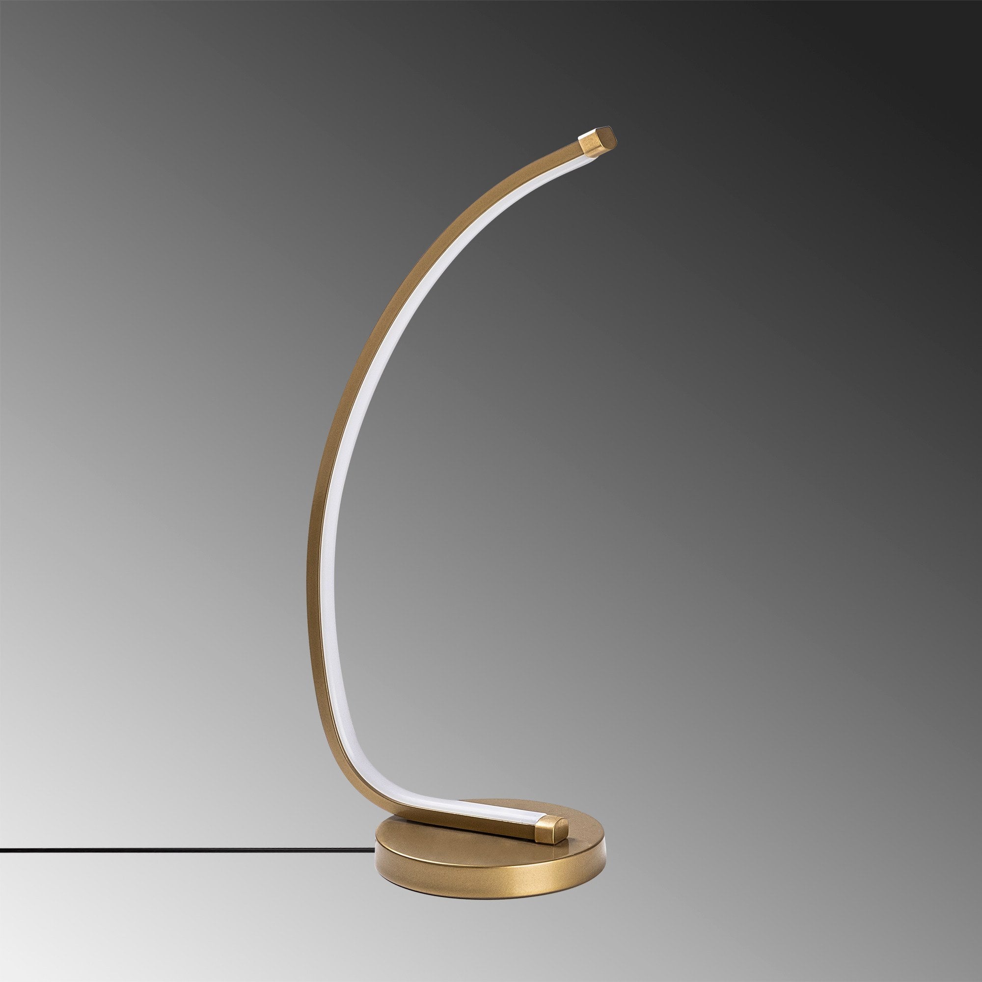 Bevel - 13322 in Gold präsentiert im Onlineshop von KAQTU Design AG. Tischleuchte ist von Opviq