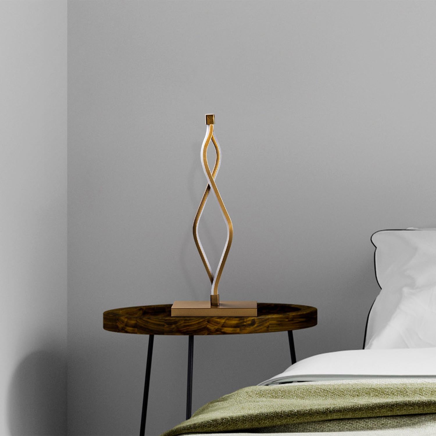 Zozo - 13292 in Gold präsentiert im Onlineshop von KAQTU Design AG. Tischleuchte ist von Opviq