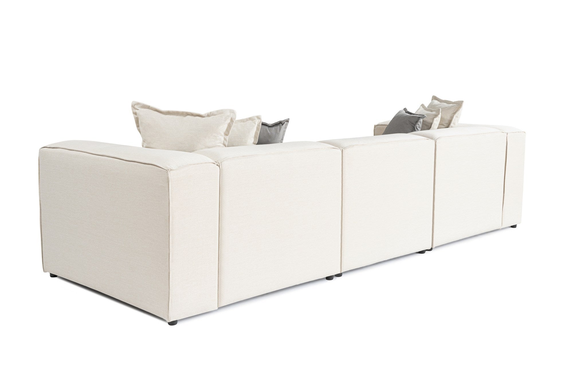 Frida 4 - Ecru in Ecru präsentiert im Onlineshop von KAQTU Design AG. Ecksofa ist von Atelier Del Sofa