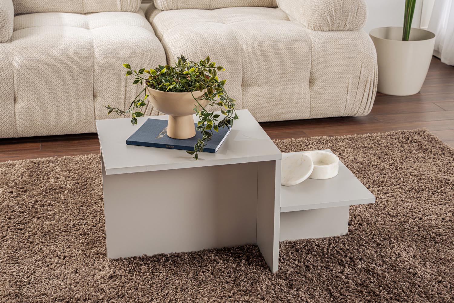 Harmony - Grey in Grau präsentiert im Onlineshop von KAQTU Design AG. Beistelltisch ist von Nordure