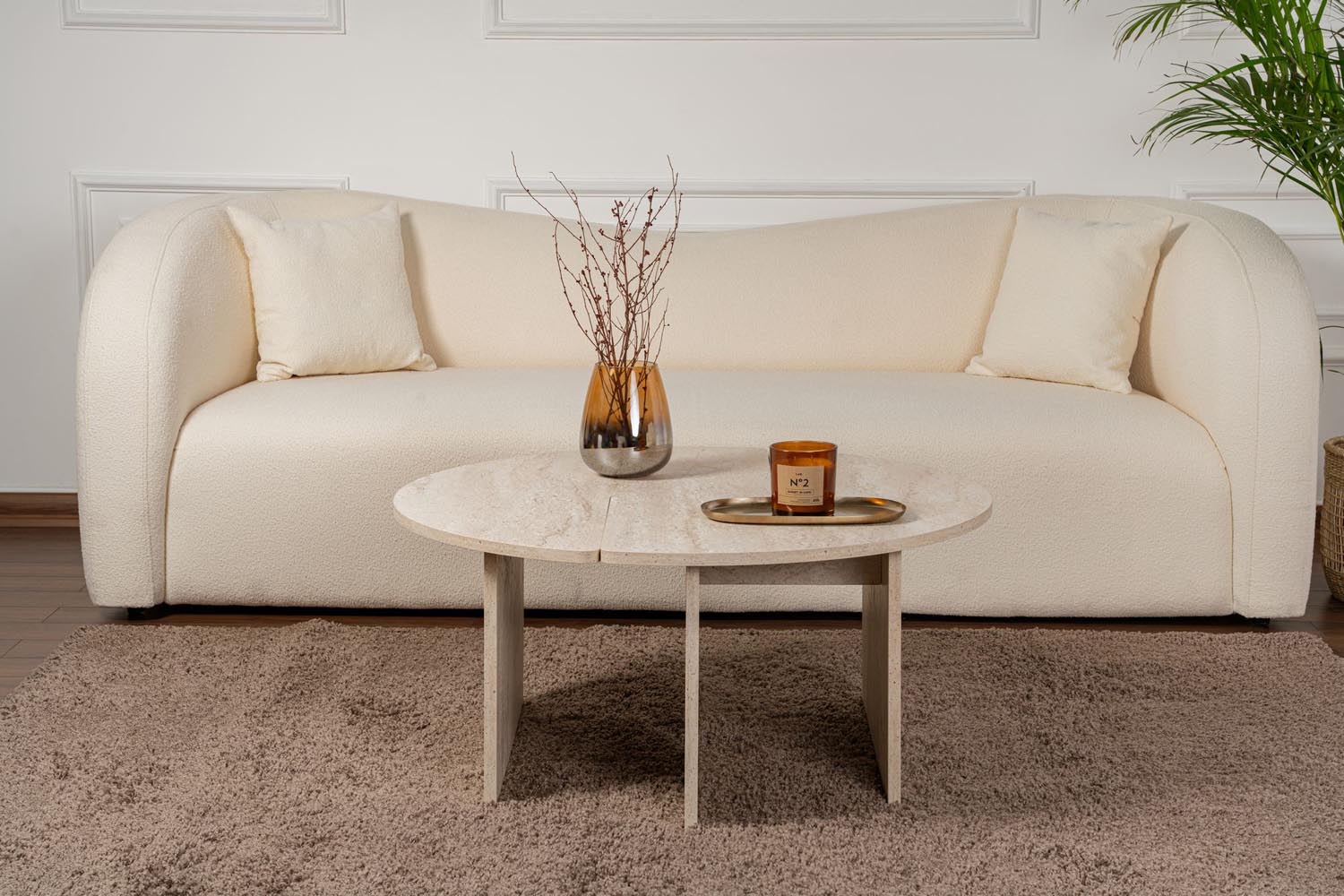Moira - Travertine in Travertin präsentiert im Onlineshop von KAQTU Design AG. Beistelltisch ist von Nordure