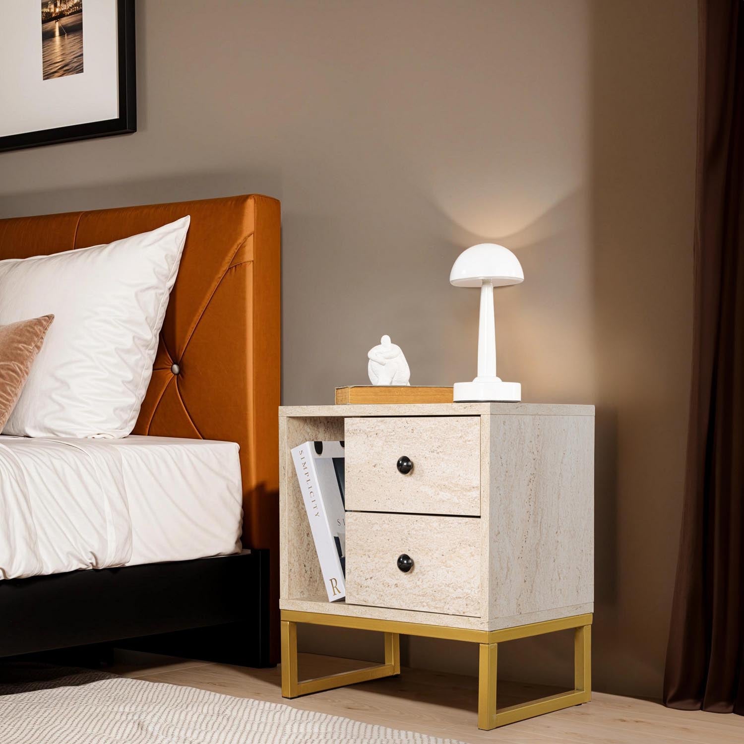 Glimmer - Travertine, Gold in Travertin Gold präsentiert im Onlineshop von KAQTU Design AG. Nachttisch ist von Nordure